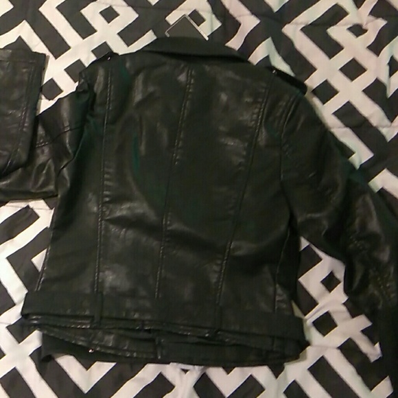 Jacket - Picture 5 of 6